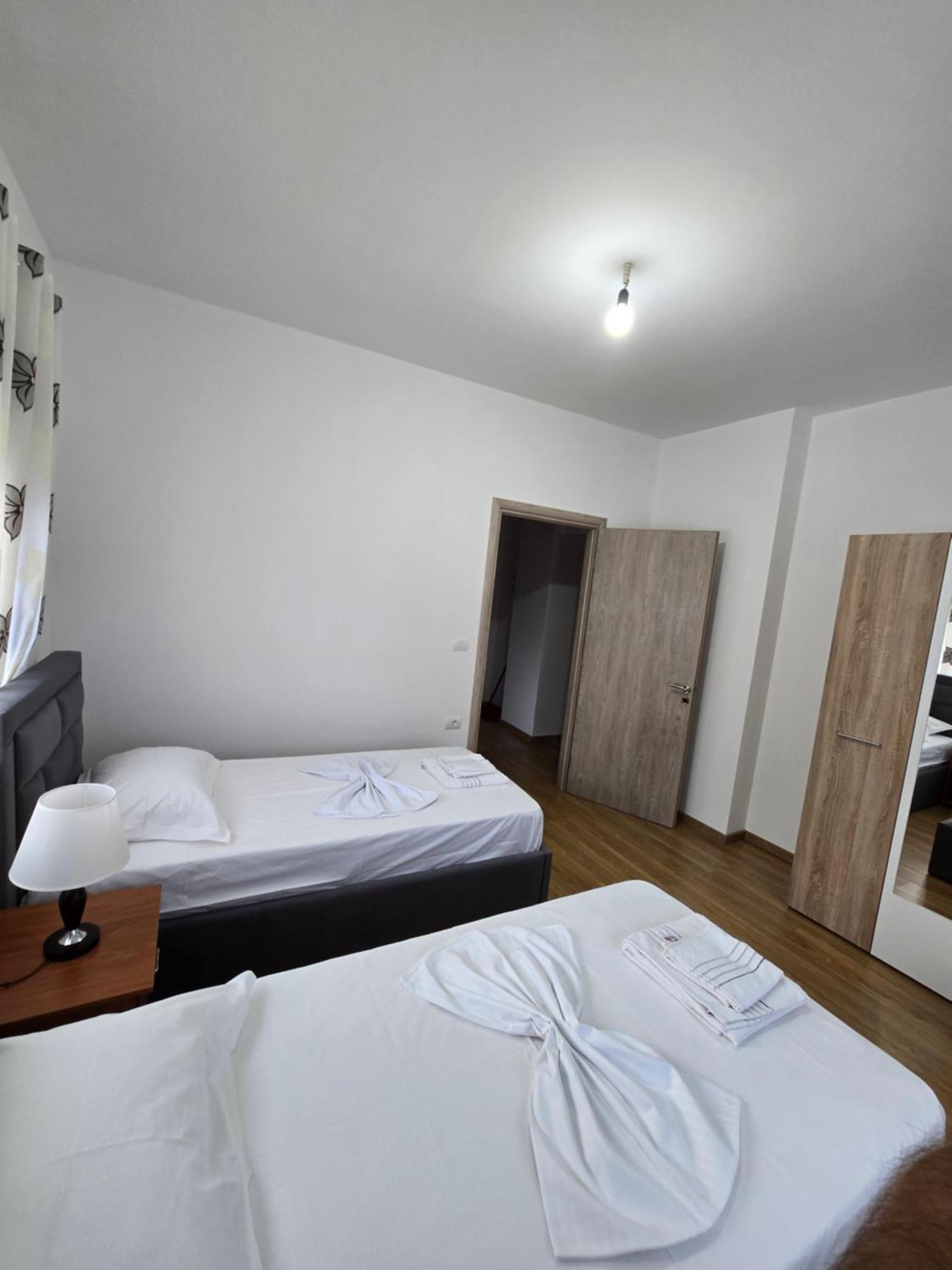 Brana Apartments Sarande Exterior photo
